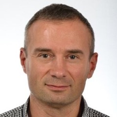 Artur Mikołajewski headshot