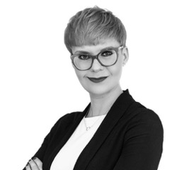 Karolina Strachota headshot